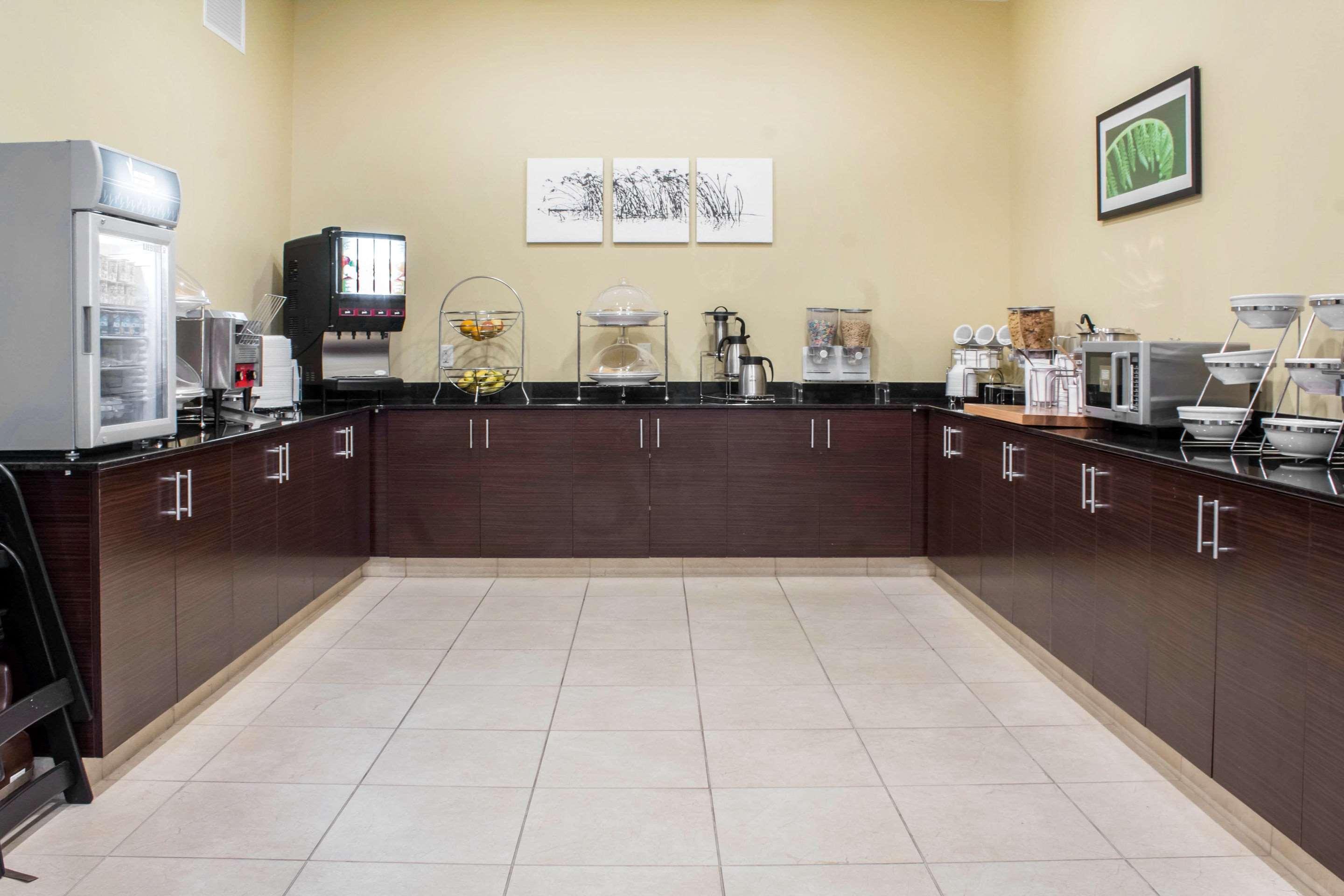 Sleep Inn & Suites Lincoln University Area Esterno foto