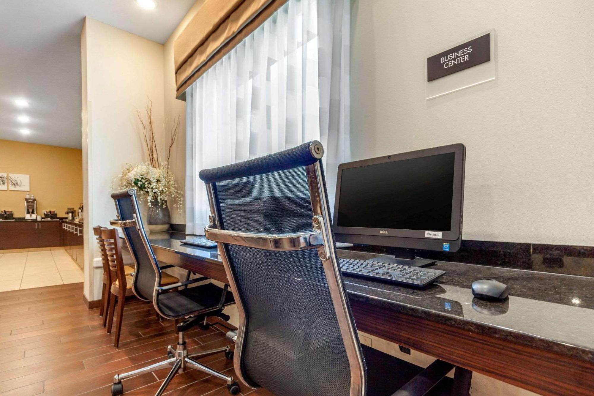 Sleep Inn & Suites Lincoln University Area Esterno foto
