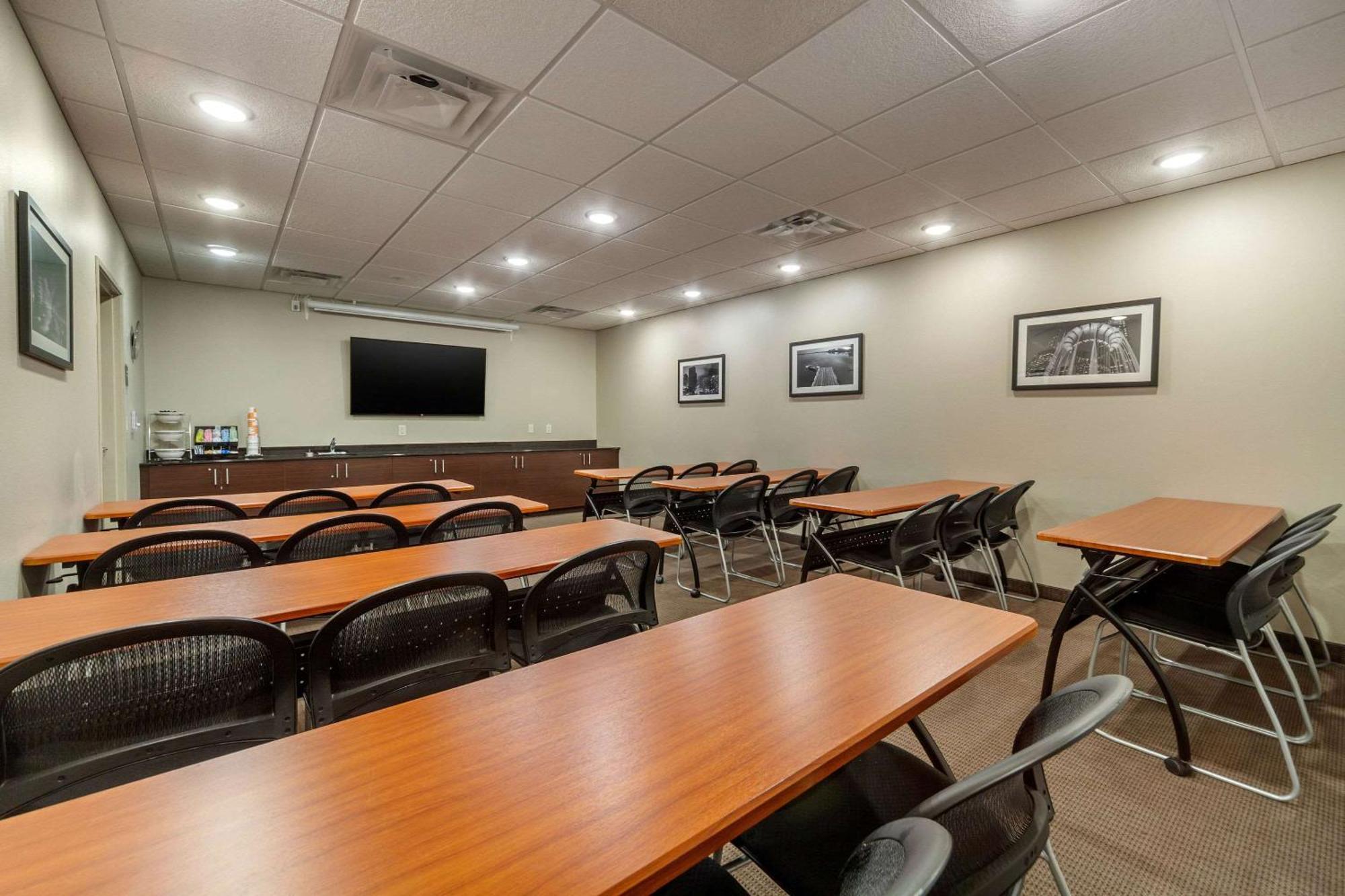 Sleep Inn & Suites Lincoln University Area Esterno foto